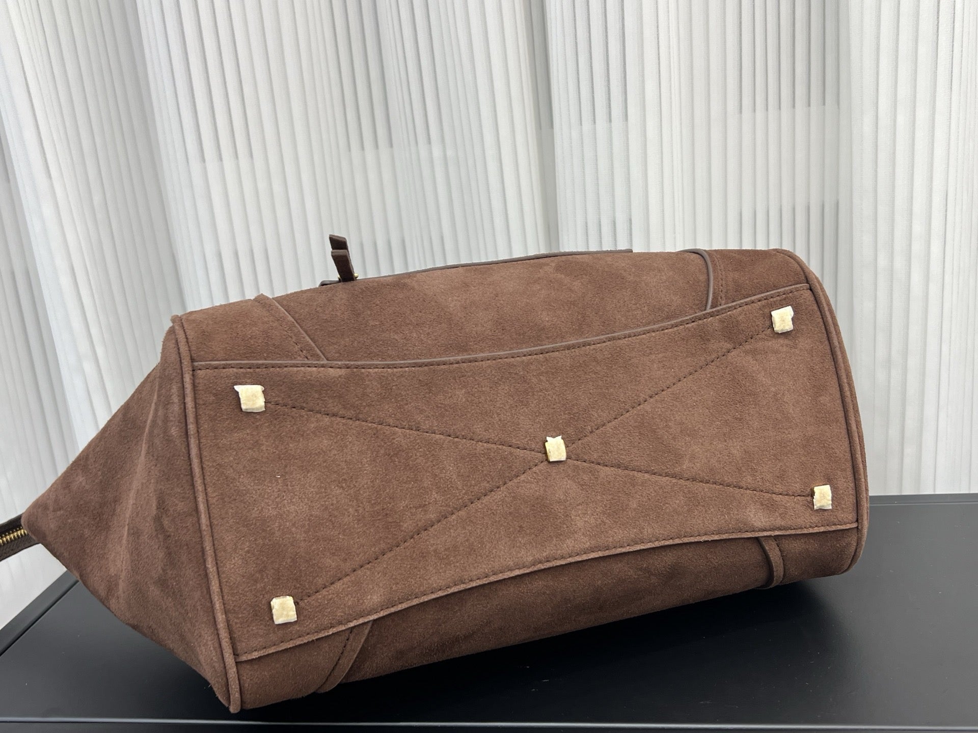 Contour Smile Zip Suede Tote