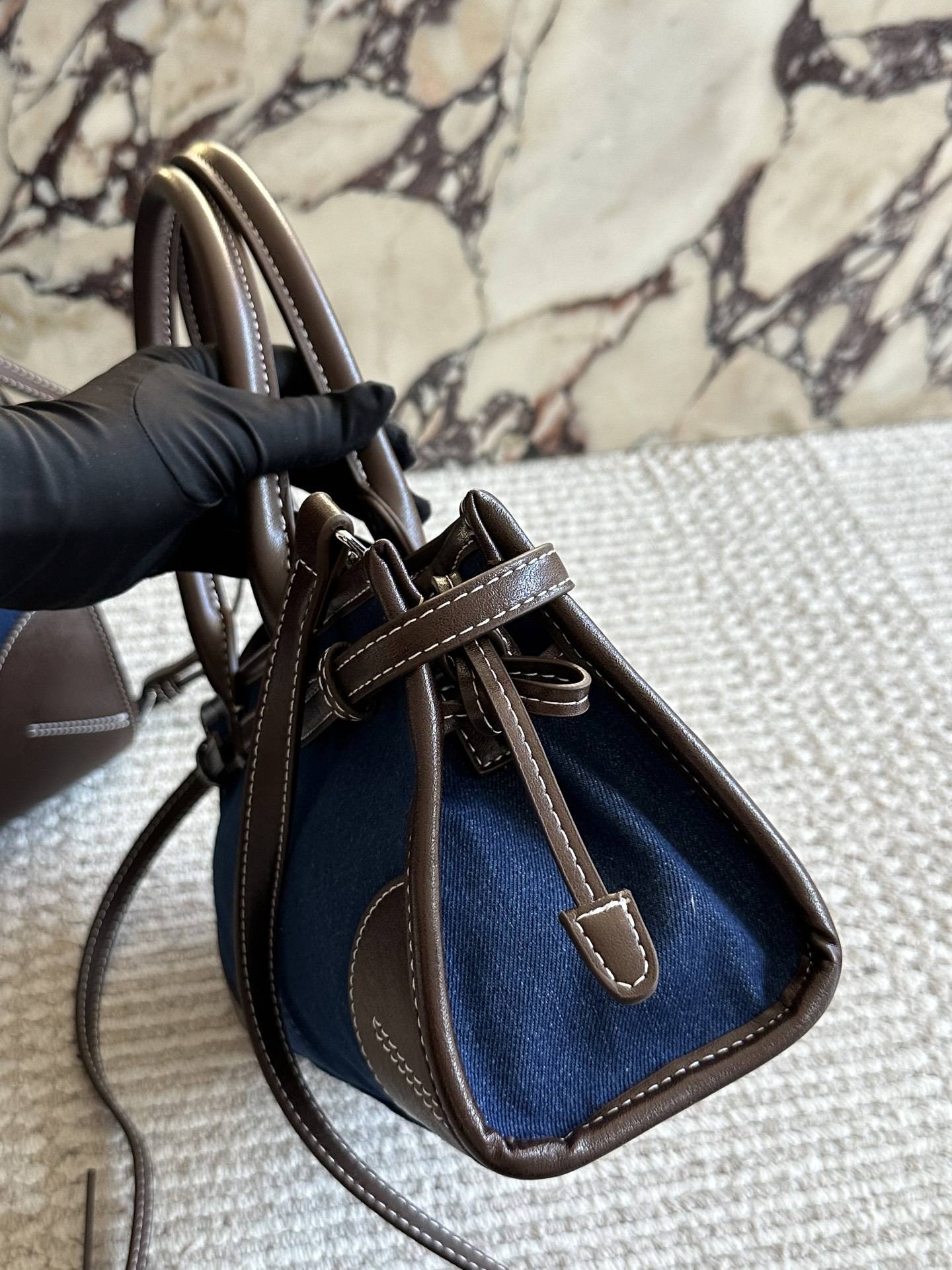 LUXE DENIM SIGNATURE TOTE
