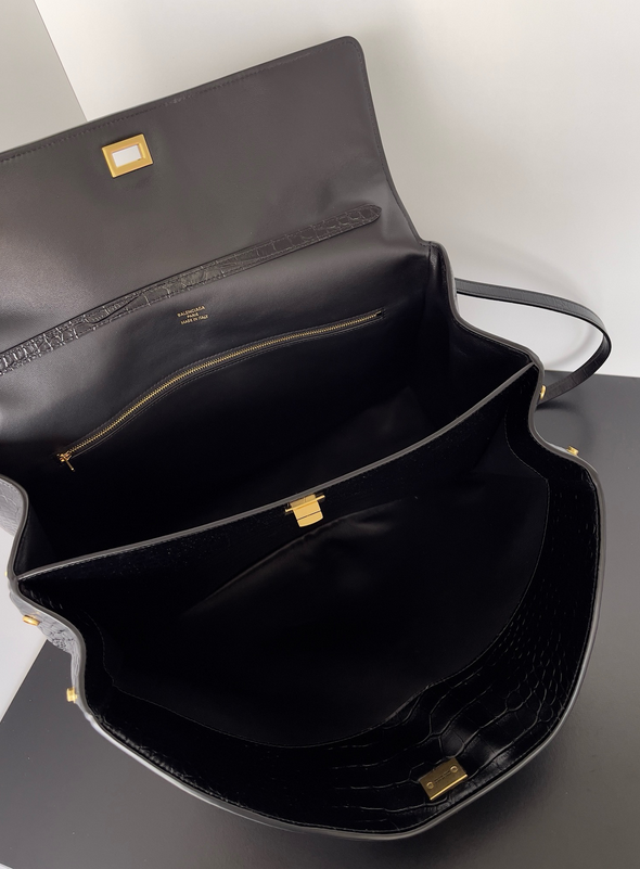 Classic Cowhide Leather Handbag