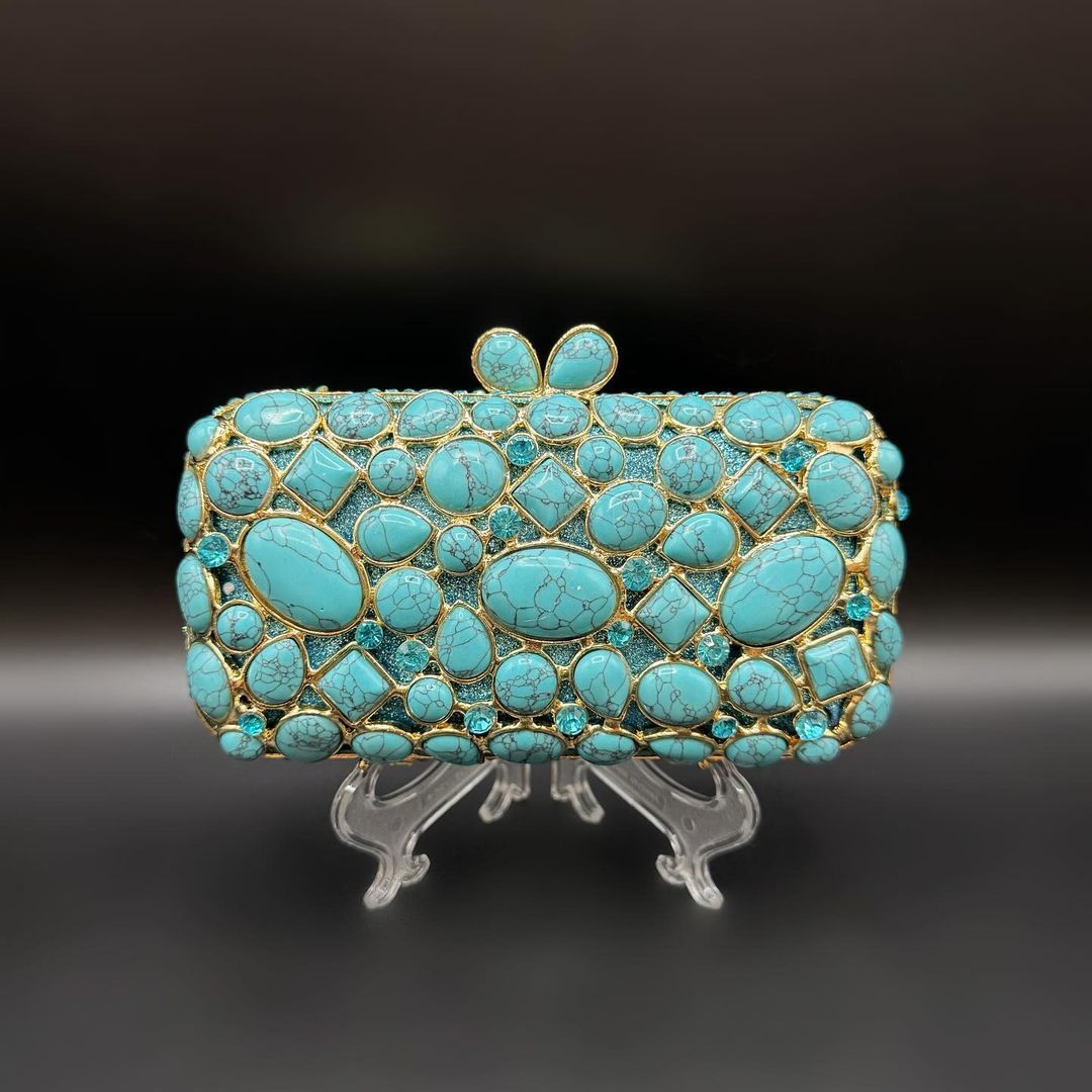 Clutches & Wallets