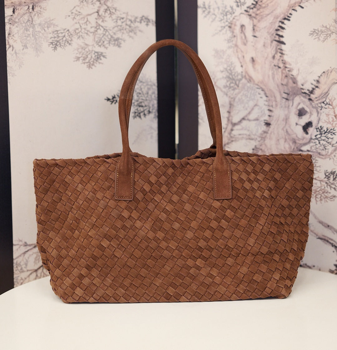 k*n様 Suede Woven Tote Bag L Hand-Woven Suede Leather Tote - christinashiefer