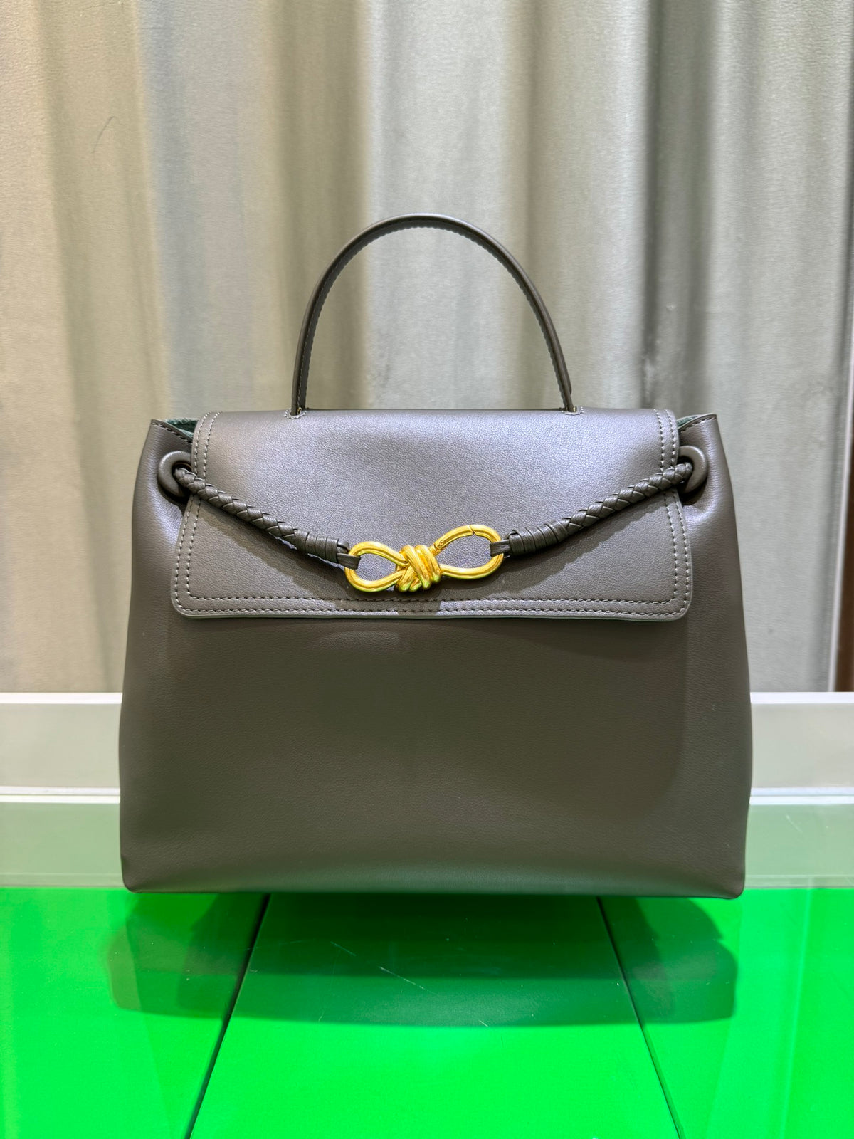 Elegant Cowhide Leather Handbag