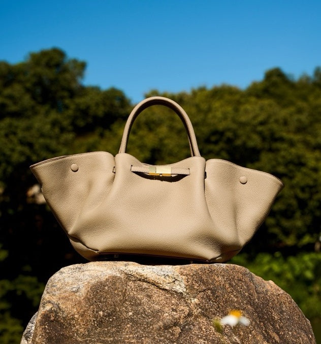 Elegant Hand-Carry and Shoulder Tote