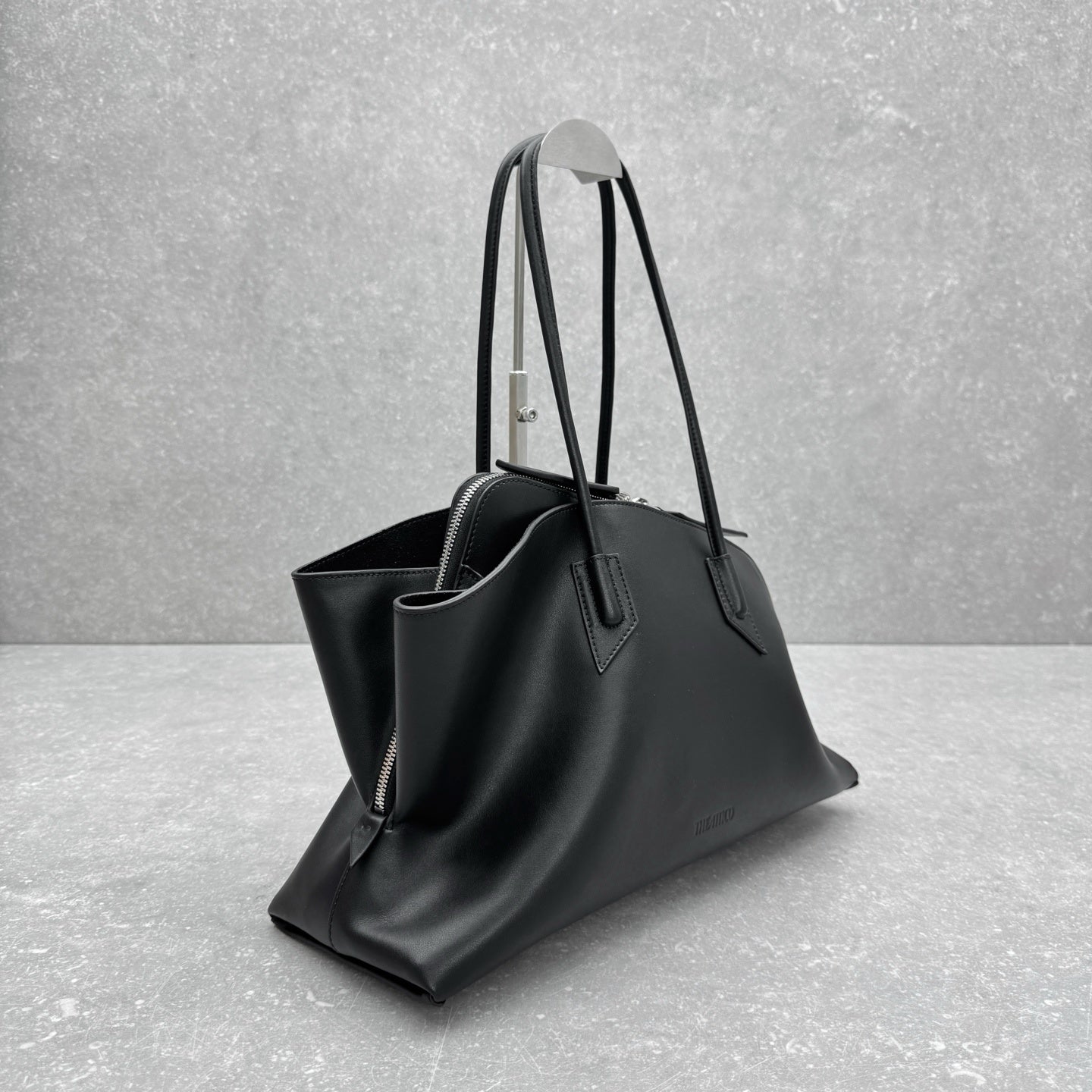 Noir Arc Tote