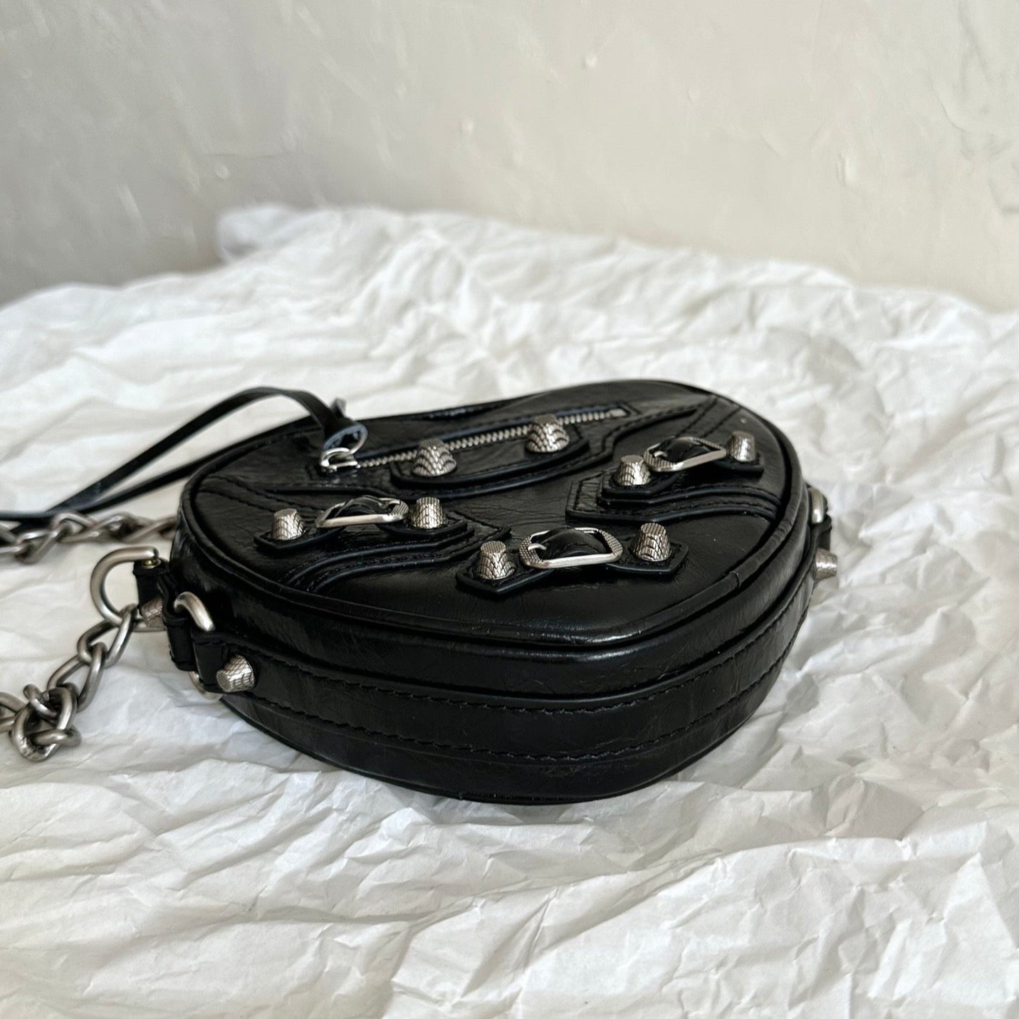 Heart-Shaped Cowhide Leather Crossbody Bag – Chain Strap