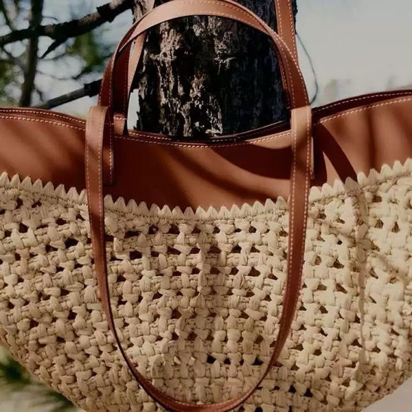 Woven Raffia &amp; Leather Shoulder Bag – Summer Edition