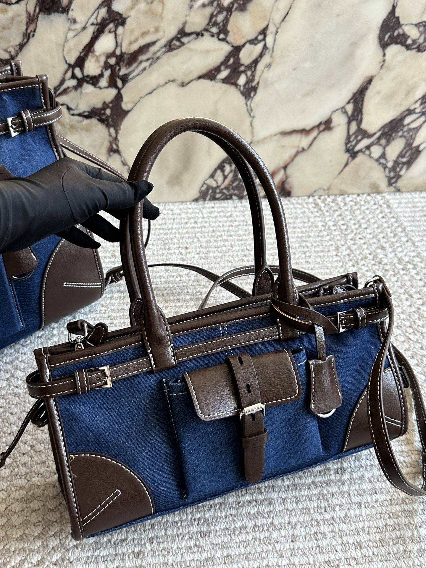 LUXE DENIM SIGNATURE TOTE