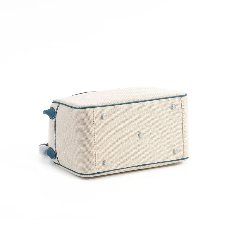 Canvas shoulder bag