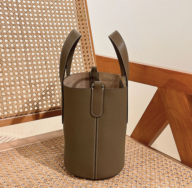 Leather Bucket bag