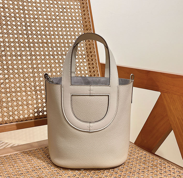 Leather Bucket bag