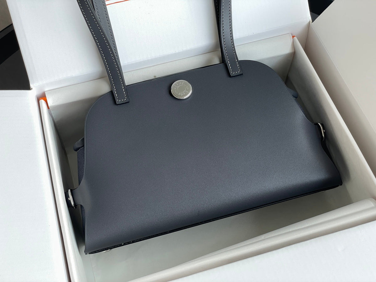 Smooth Cowhide Everyday Carry Tote