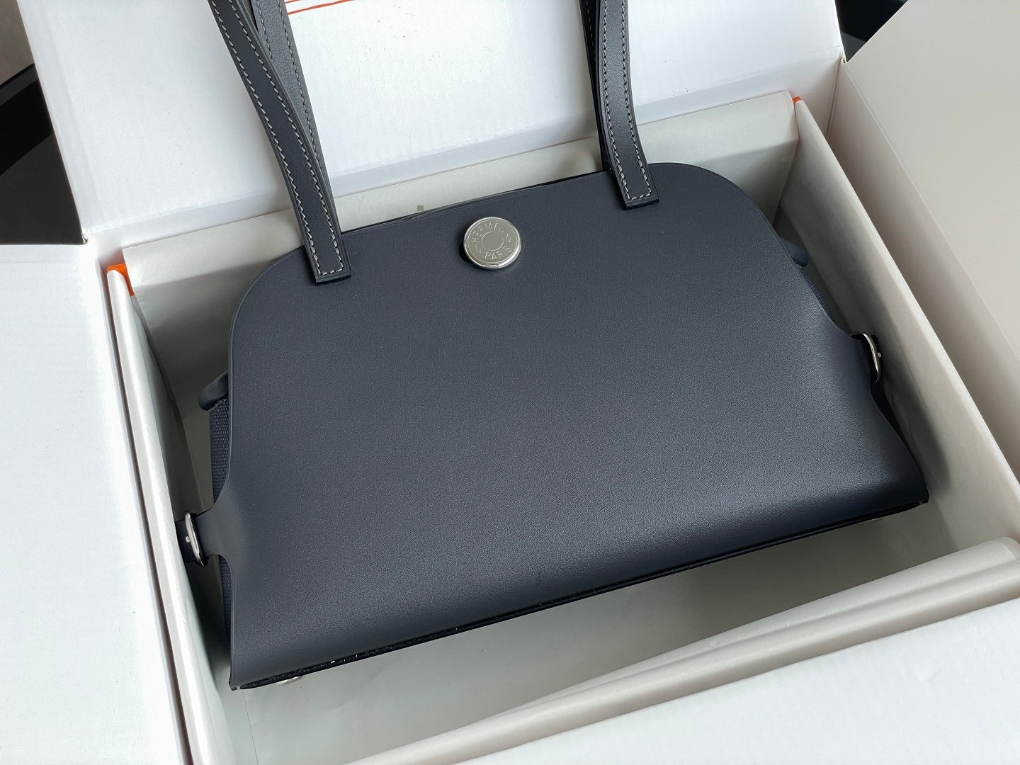 Smooth Cowhide Everyday Carry Tote