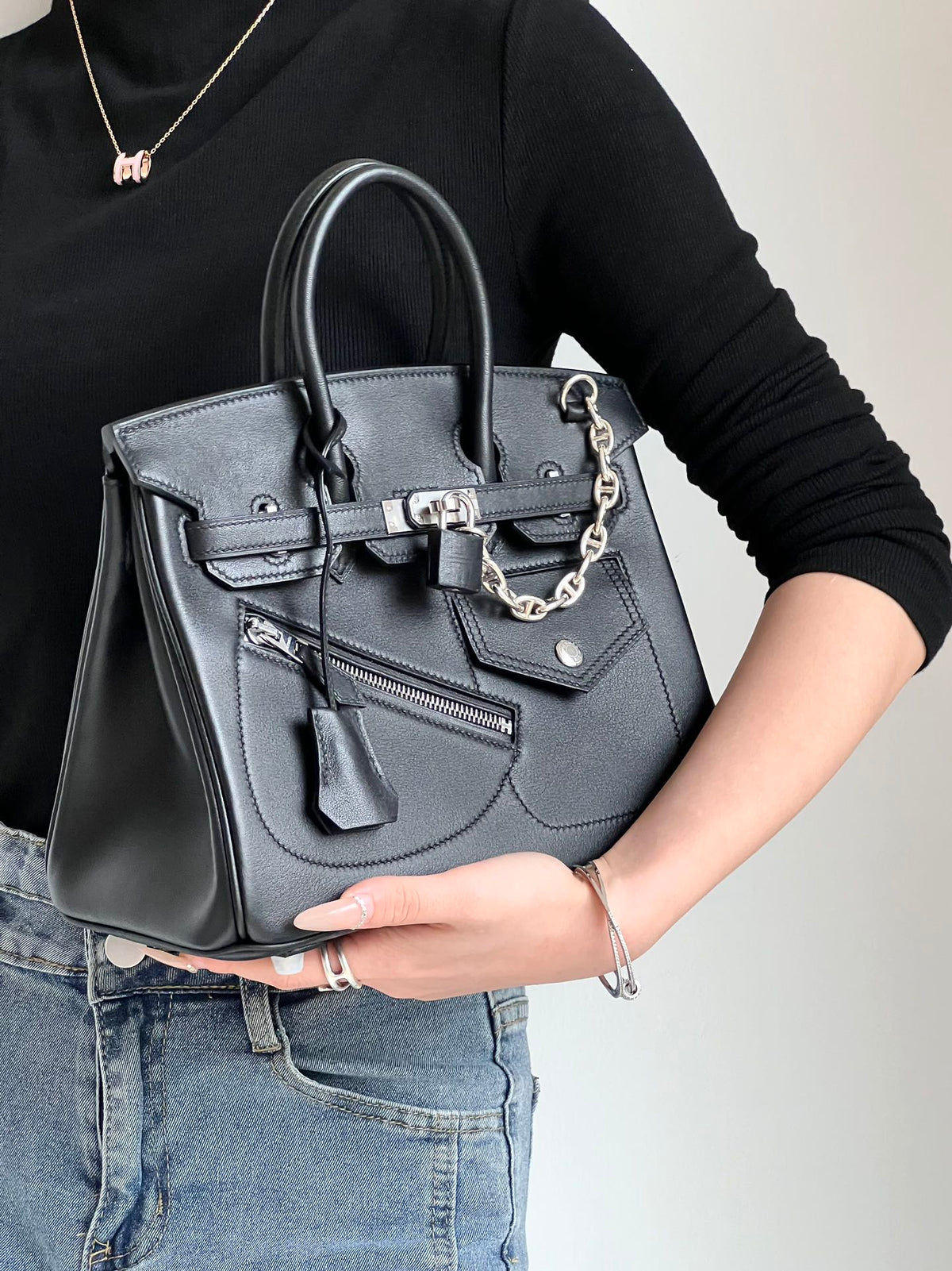 The Luxe Guardian bag