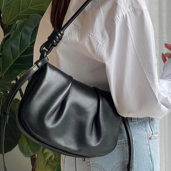 The Knot shoulder bag - Calfskin Leather