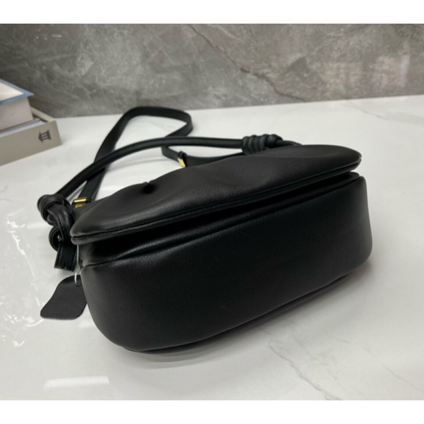 The Knot shoulder bag - Calfskin Leather