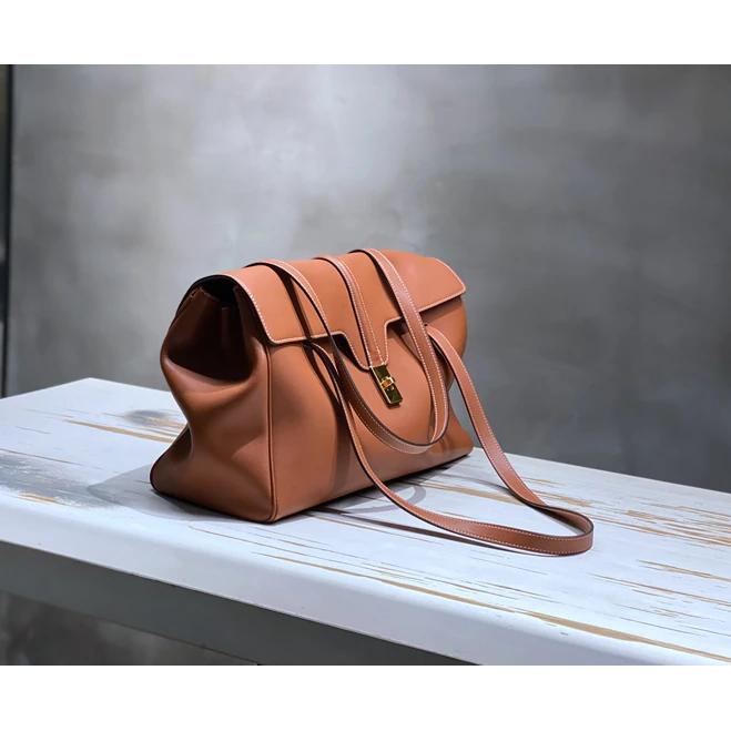 Leather Shoulder Tote – Smooth Calfskin Travel Handbag with Lock Closure